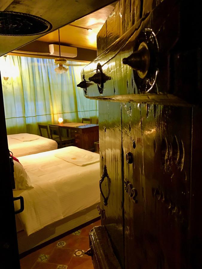 Golden Lotus Bangalore Boutique Suites Esterno foto